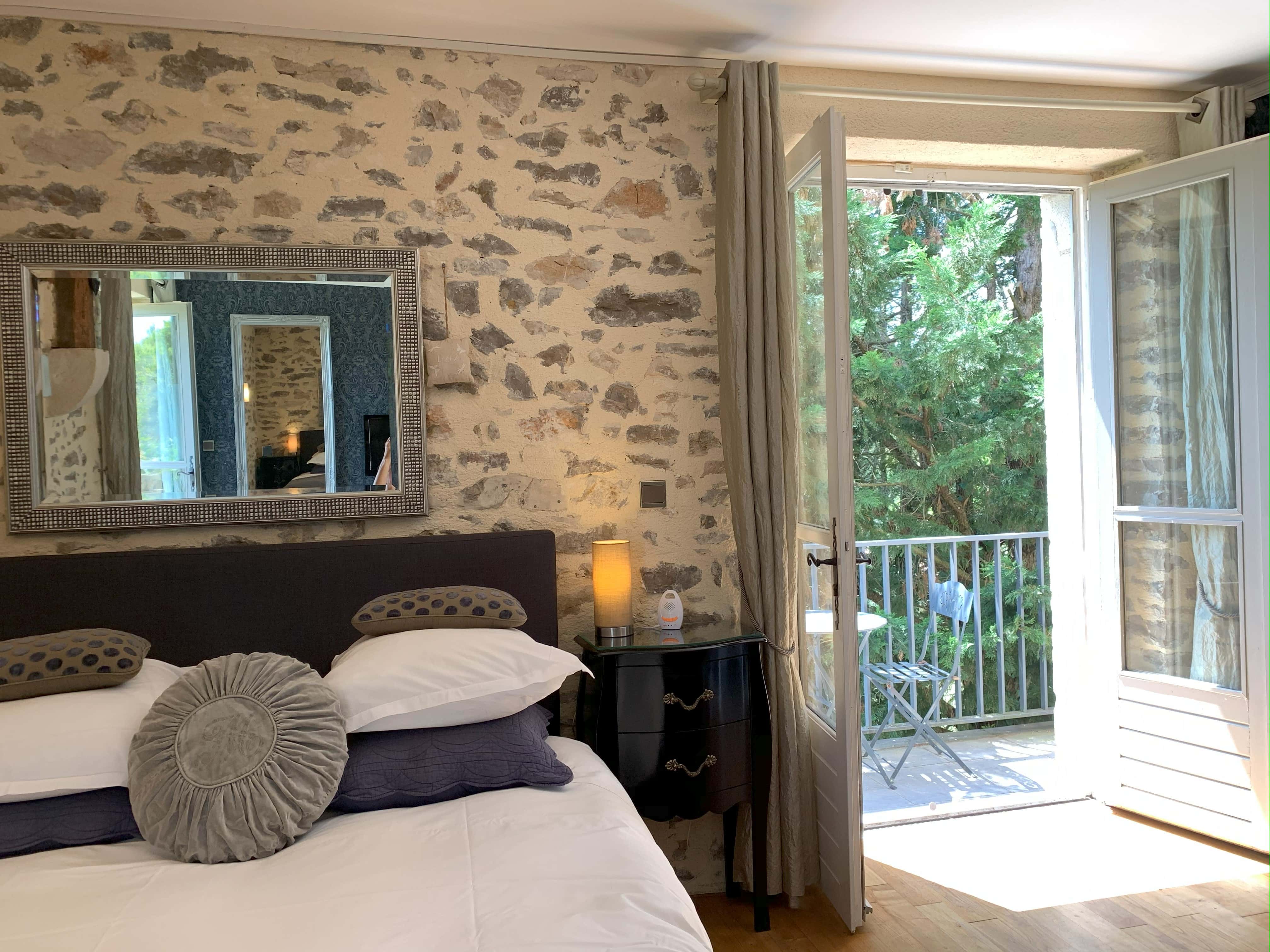 Chambre Balcon Bescastel Min